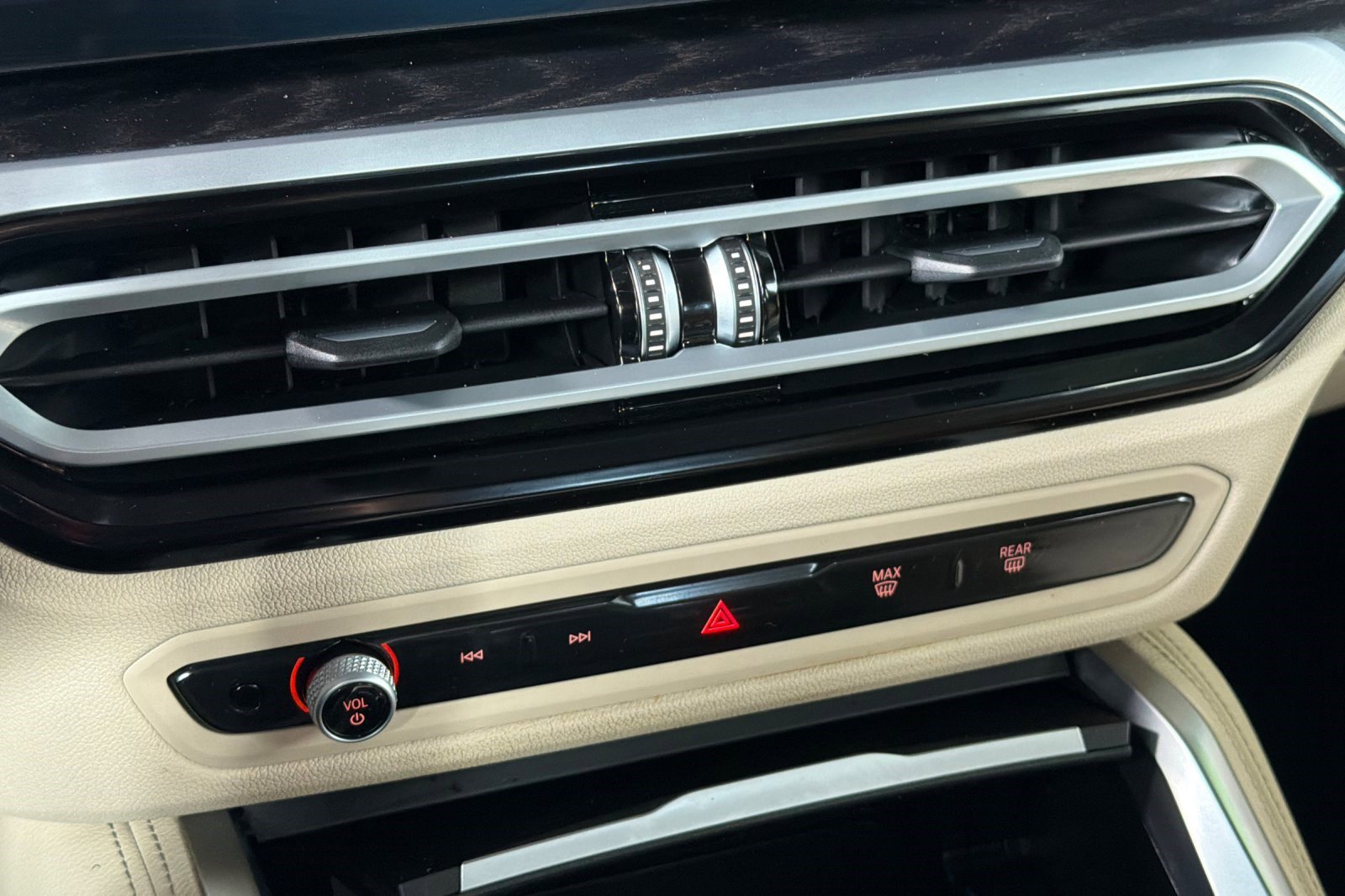 Certified 2023 BMW i4 eDrive40 w/ M Sport Package image 27