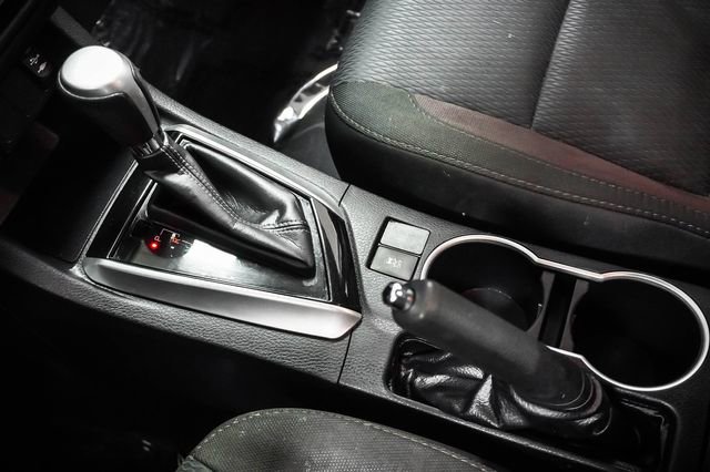 Used 2017 Toyota Corolla LE image 17