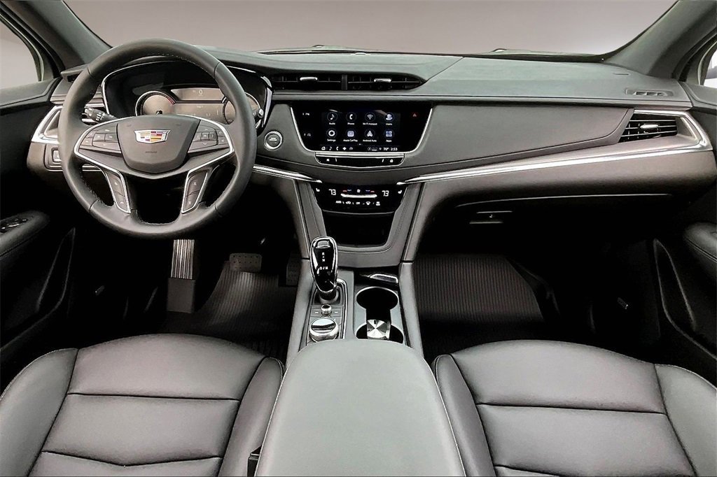 New 2026 Cadillac XT5 Luxury w/ LPO, Floor Liner Package image 5