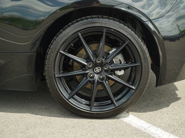 Used 2024 Toyota GR86 Premium RWD image 35