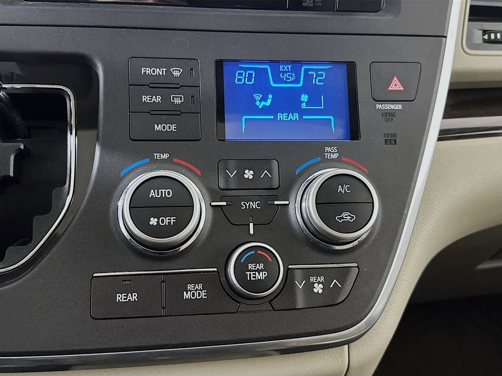 Used 2016 Toyota Sienna XLE image 14