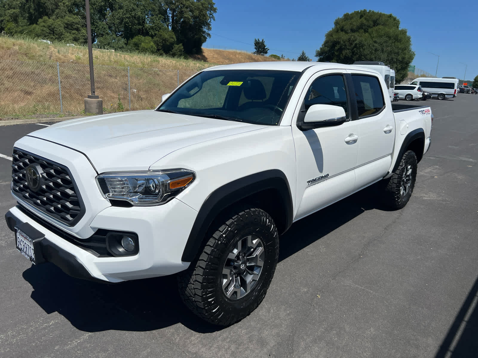 Certified 2023 Toyota Tacoma TRD Off-Road AWD/4WD image 5