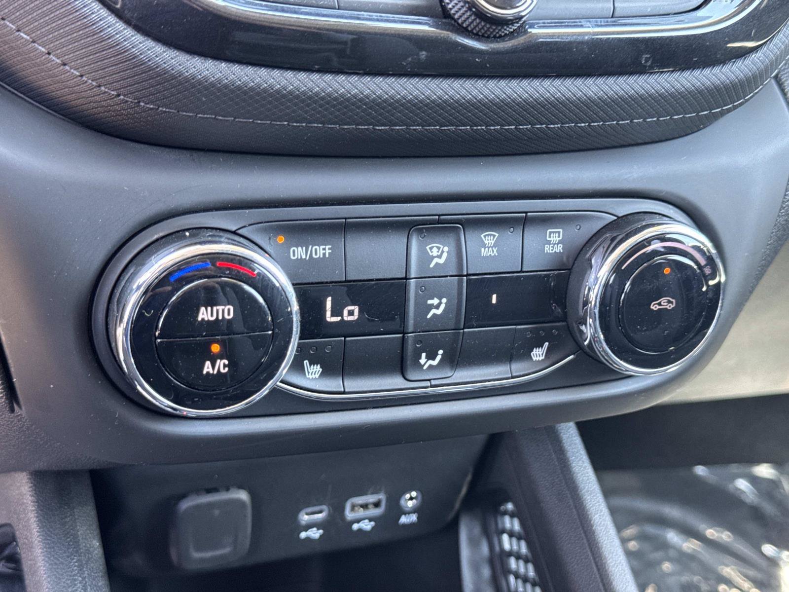 Used 2023 Chevrolet TrailBlazer LT w/ Convenience Package FWD image 15