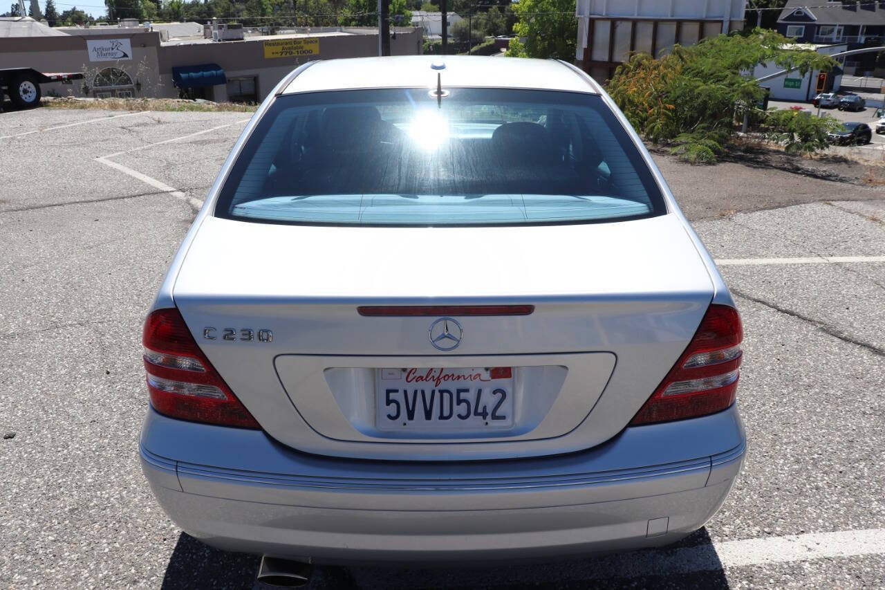 Used 2006 Mercedes-Benz C 230 Sedan image 7
