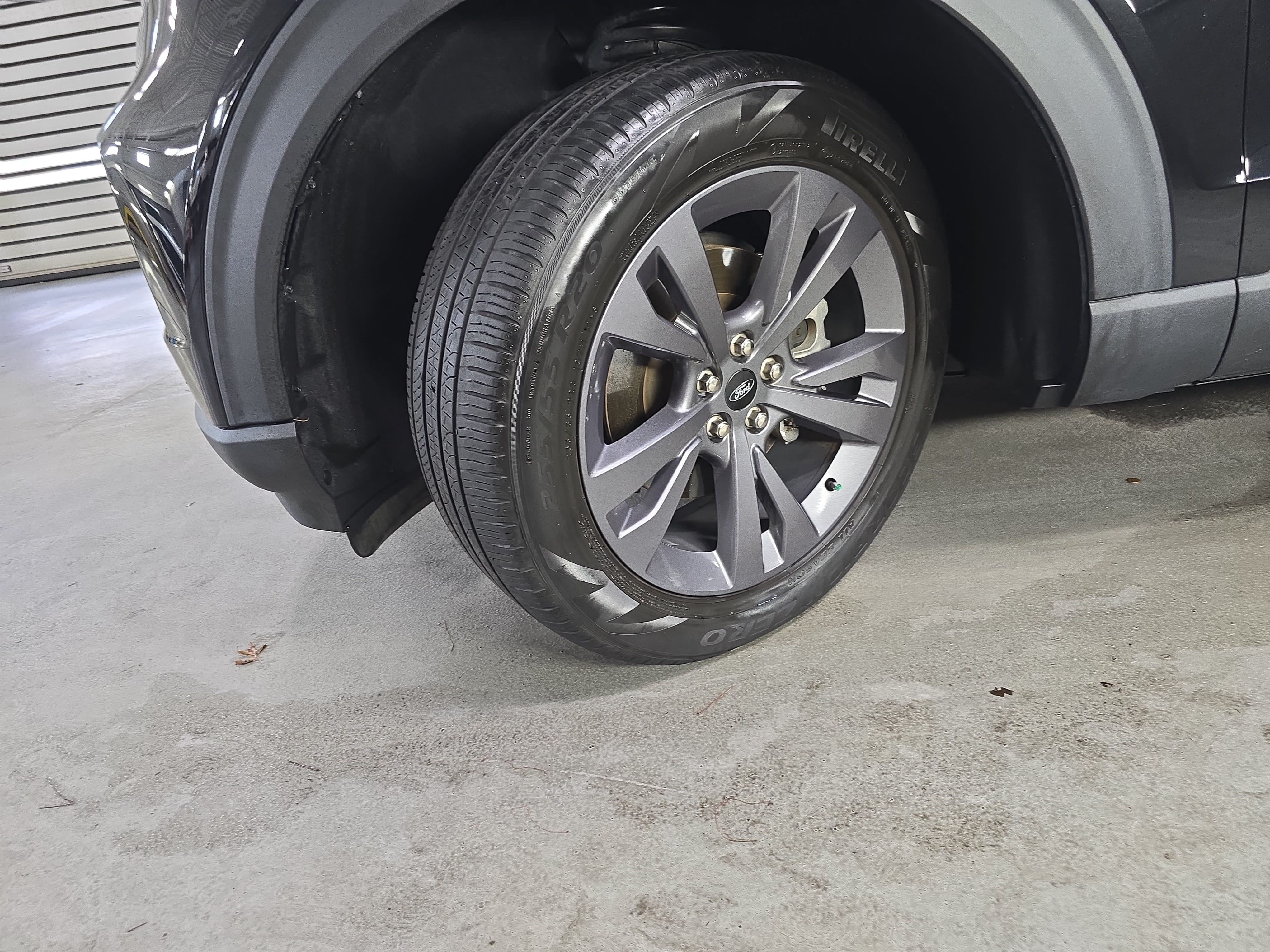 Used 2023 Ford Explorer XLT w/ Equipment Group 202A RWD image 32