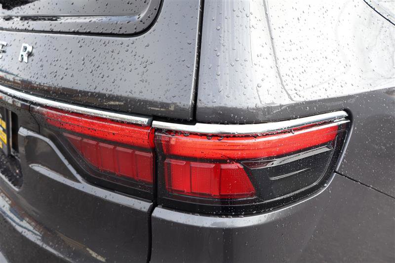 Used 2024 Jeep Wagoneer L Series II w/ Convenience Group I image 25