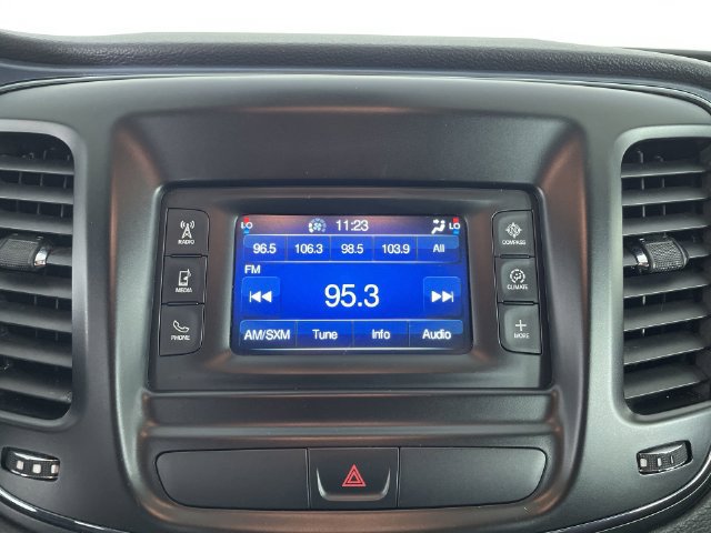Used 2015 Chrysler 200 S w/ Comfort Group FWD image 21