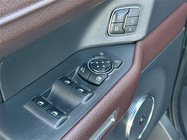 Used 2022 Ford Expedition Limited image 23