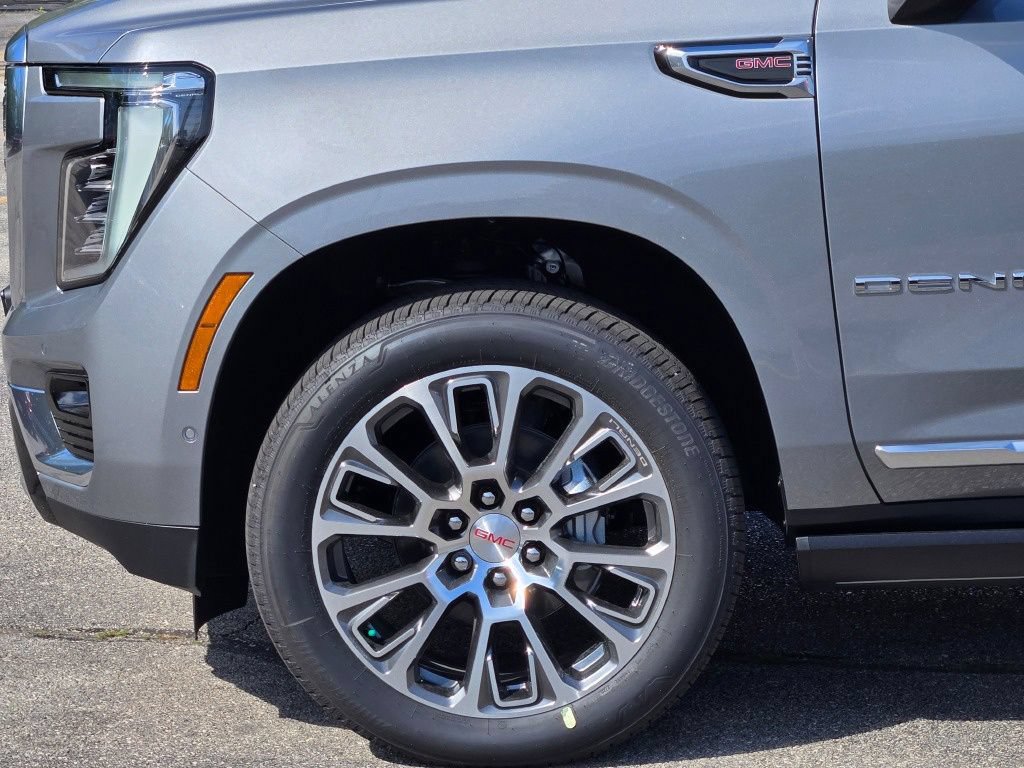 New 2026 GMC Yukon Denali w/ Sun & Power Step Package AWD/4WD image 31