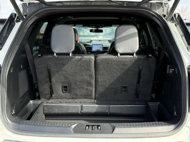 Used 2024 Ford Explorer ST-Line w/ Class IV Trailer Tow Package image 23