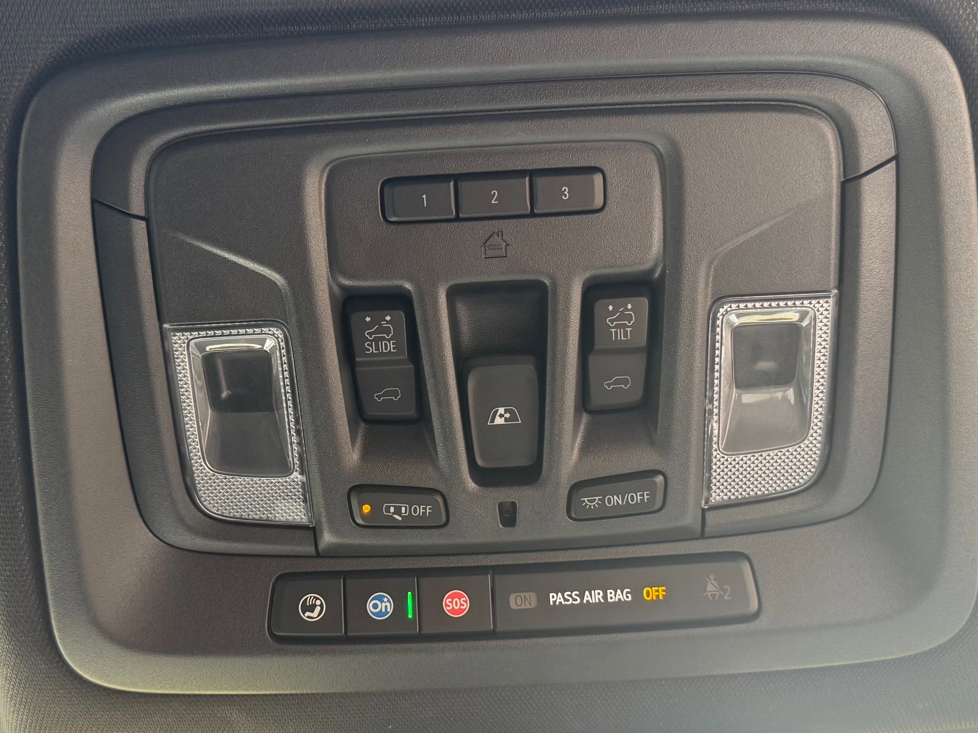 Used 2024 GMC Sierra 2500 AT4 w/ AT4 Preferred Package image 35