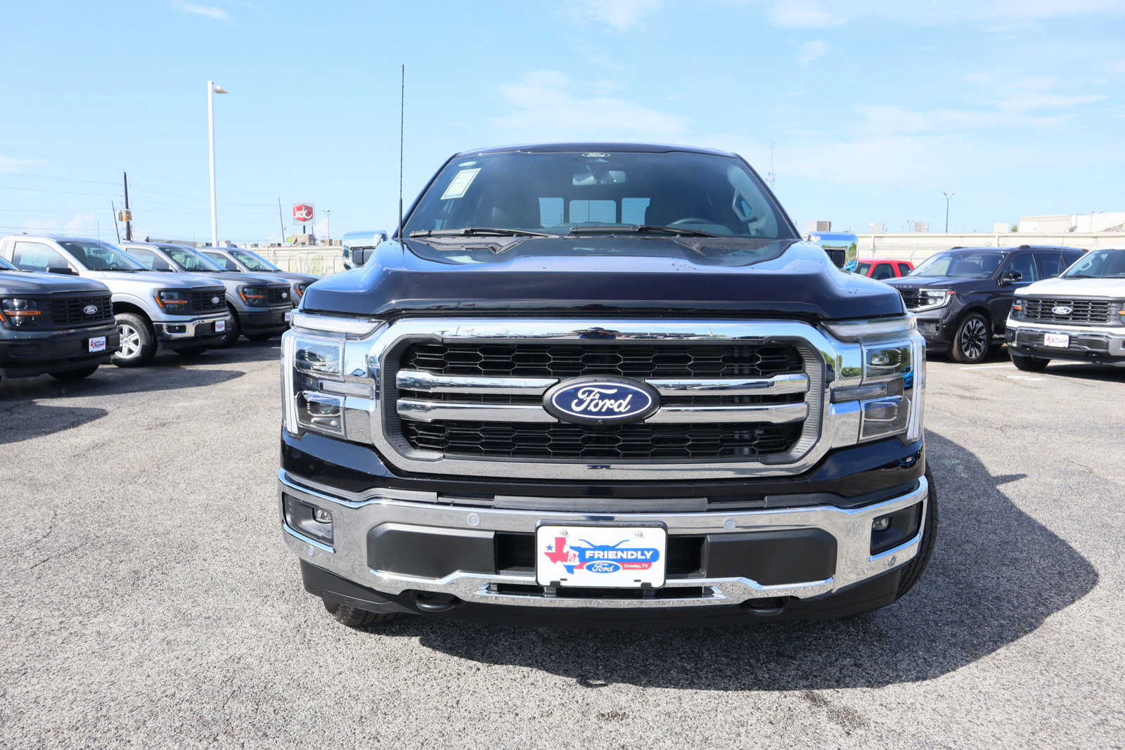 New 2025 Ford F150 Lariat w/ Equipment Group 501A Mid image 9