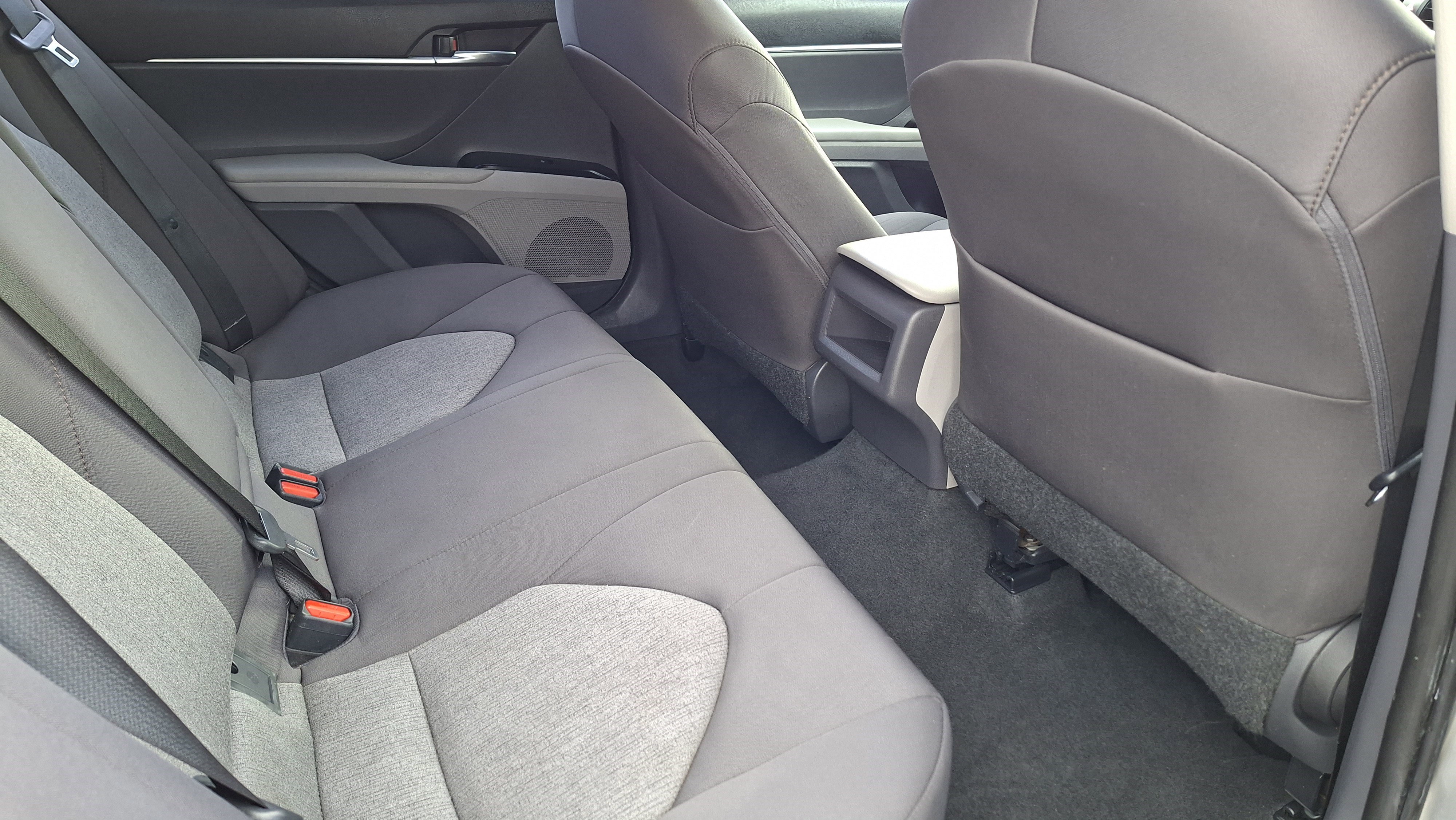 Used 2019 Toyota Camry LE image 22