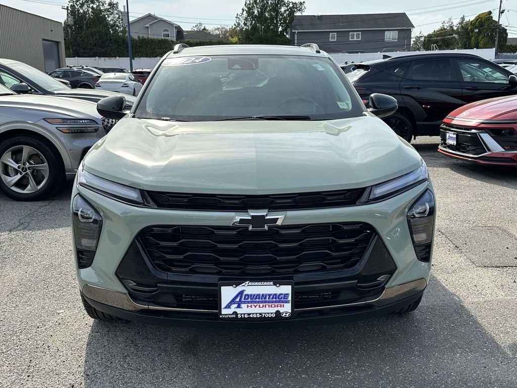 Used 2024 Chevrolet Trax ACTIV w/ Sunroof Package image 9