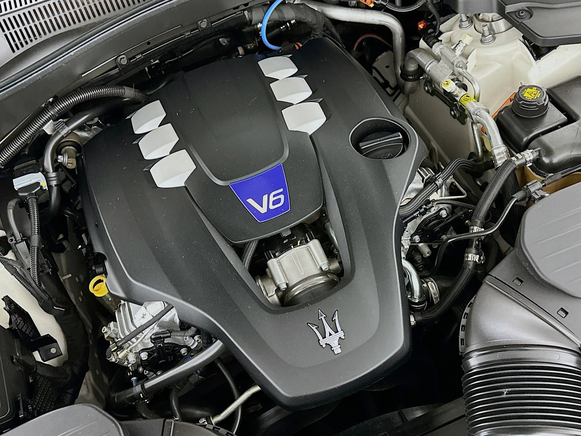 Used 2022 Maserati Levante Modena image 32