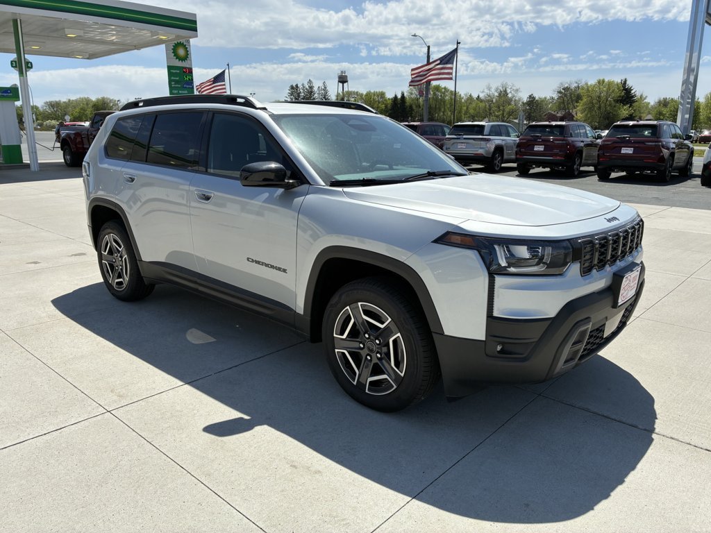 New 2026 Jeep Cherokee Laredo AWD/4WD image 1