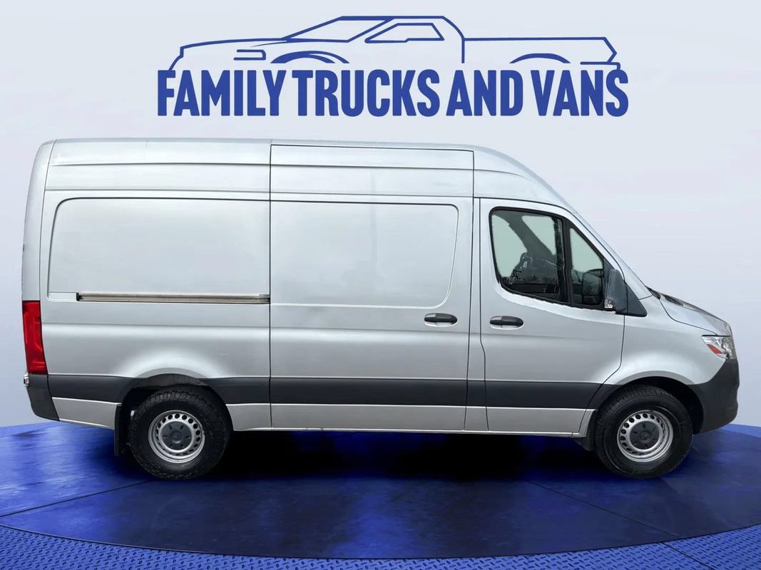 Used 2019 Mercedes-Benz Sprinter 144 Cargo image 5