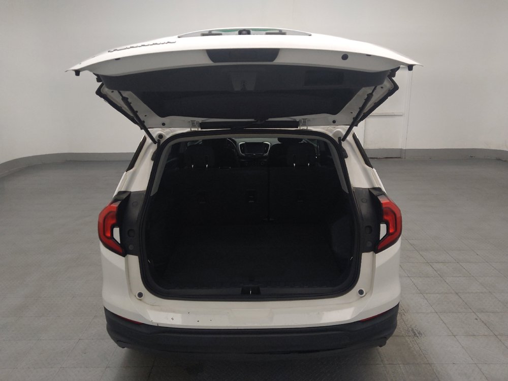 Used 2020 GMC Terrain SLE FWD image 29