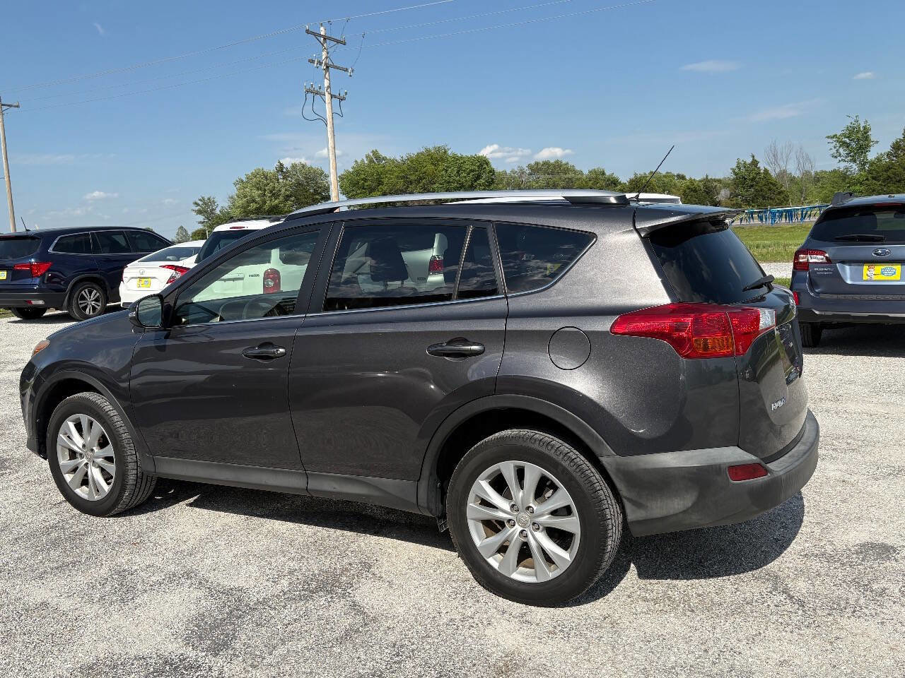 Used 2013 Toyota RAV4 Limited AWD/4WD image 5