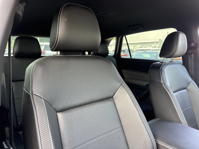 Used 2022 Volkswagen Atlas Cross Sport SE AWD/4WD image 24