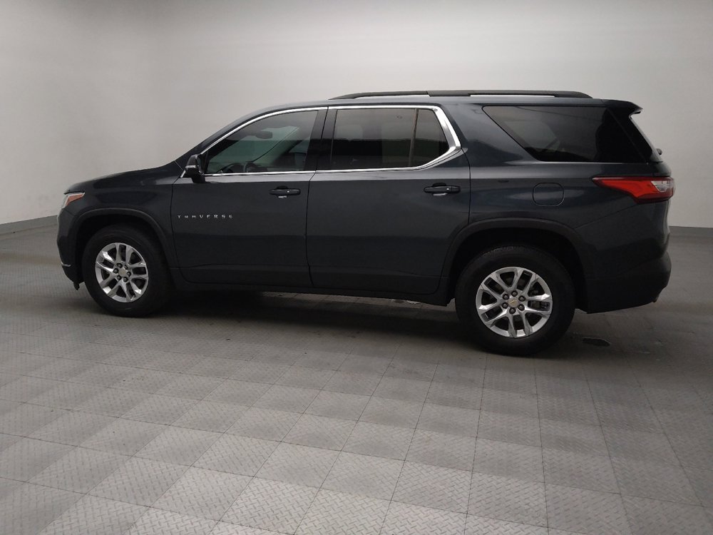 Used 2020 Chevrolet Traverse LT w/ Driver Confidence II Package AWD/4WD image 3