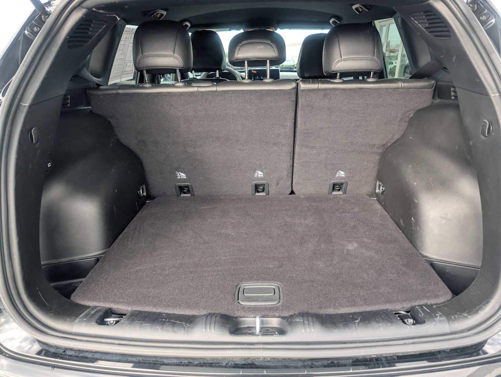 Used 2024 Jeep Compass Limited image 18