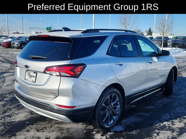 Used 2022 Chevrolet Equinox RS w/ RS Leather Package image 9