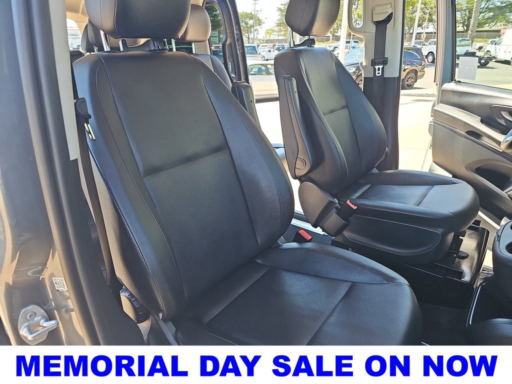 Used 2023 Mercedes-Benz Metris Passenger image 10