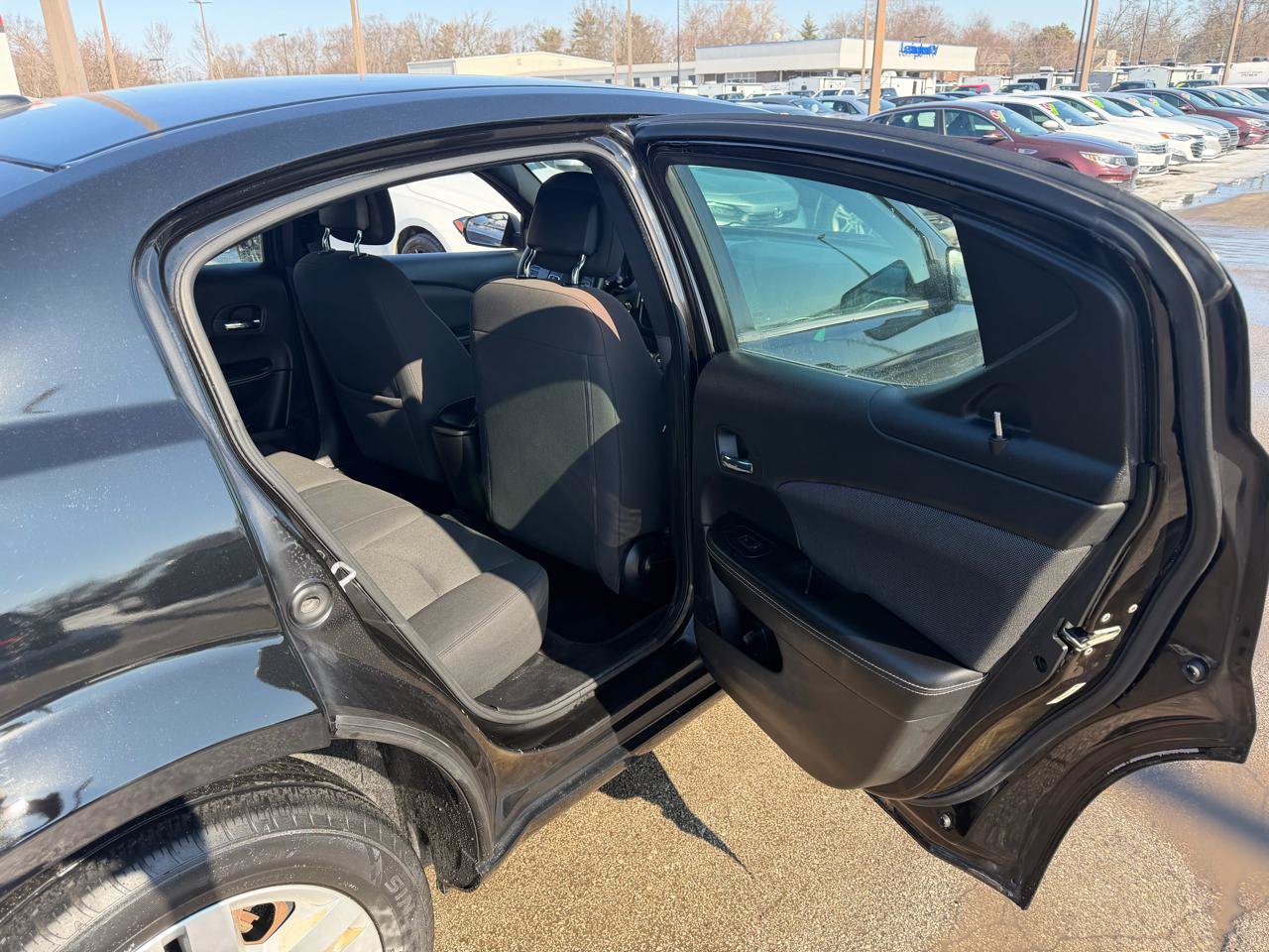 Used 2012 Dodge Avenger SE FWD image 12