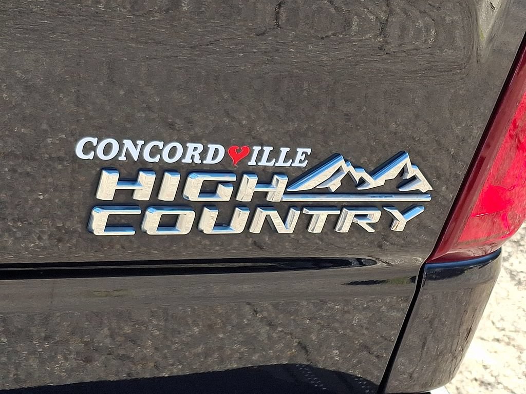 Used 2022 Chevrolet Silverado 1500 High Country w/ Z71 Off-Road Package AWD/4WD image 31