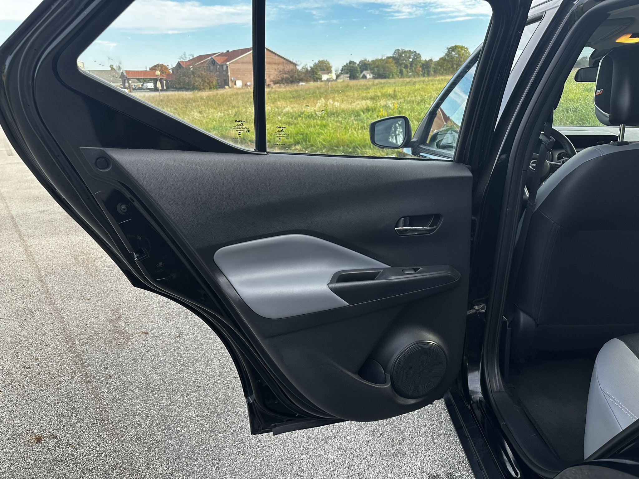 Used 2023 Nissan Kicks SR w/ SR Premium Package FWD image 27