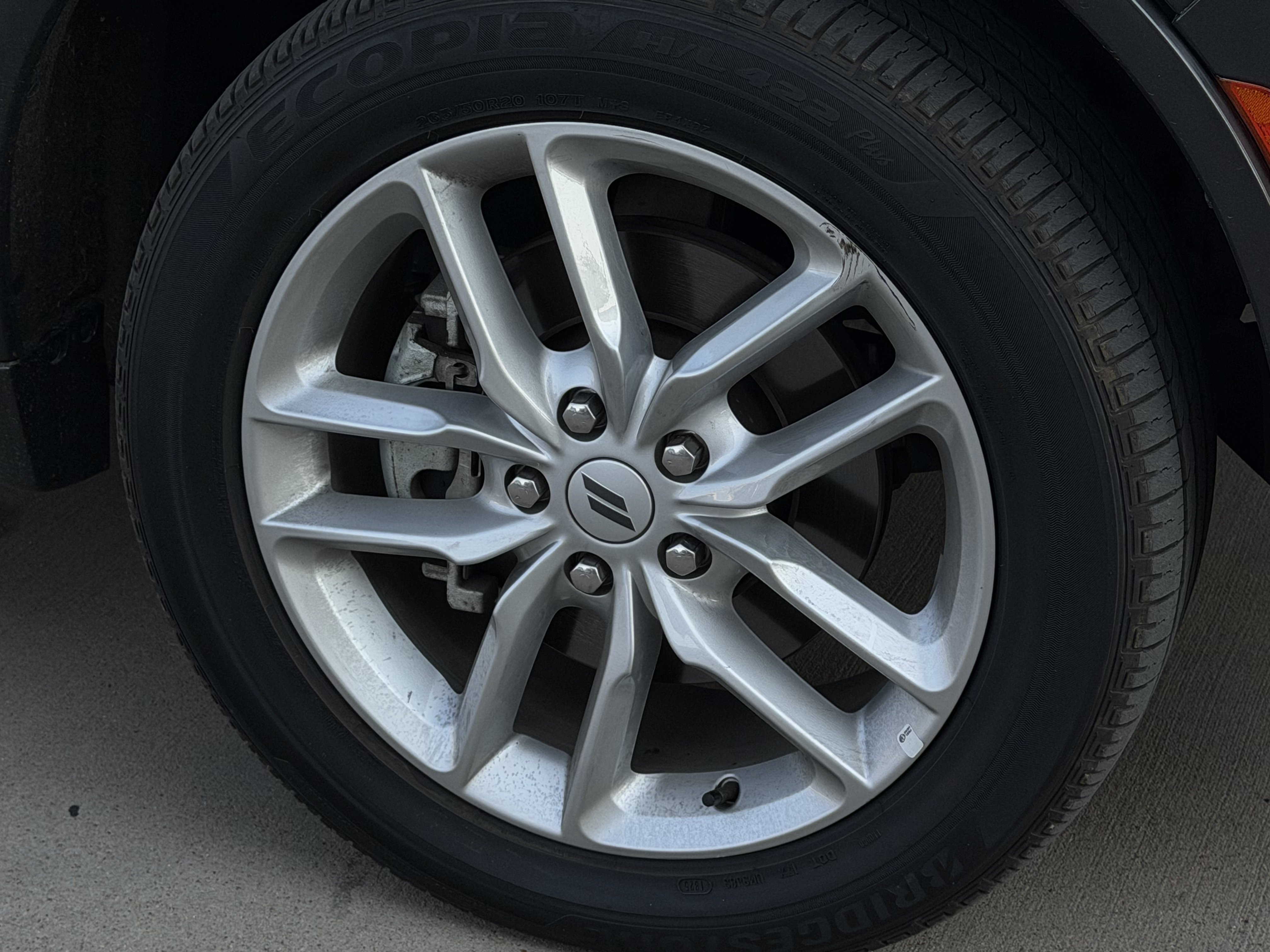 Used 2025 Dodge Durango GT AWD/4WD image 2