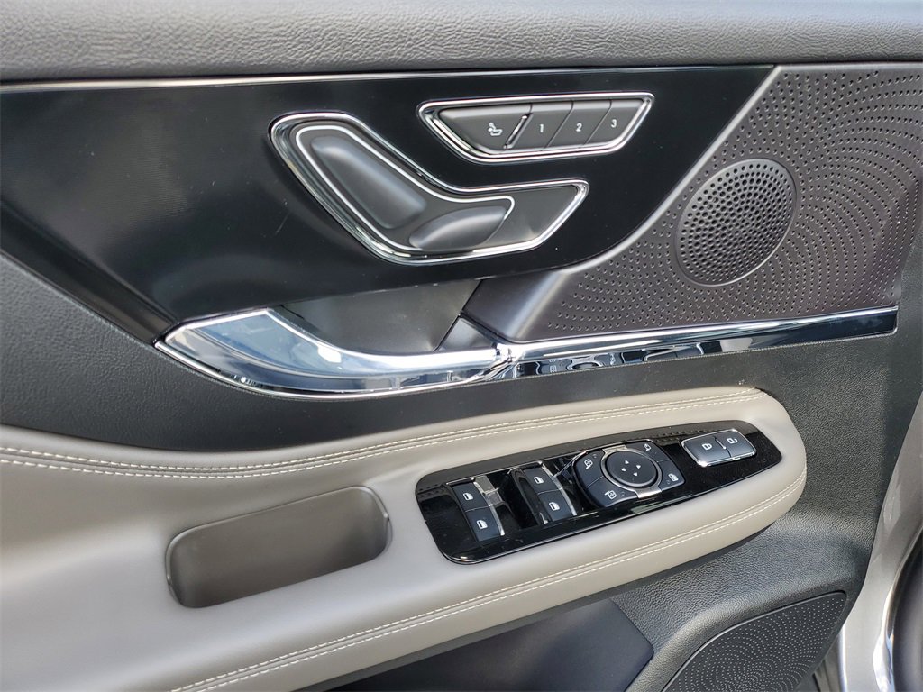 New 2026 Lincoln Corsair Reserve w/ Jet Appearance Package image 19