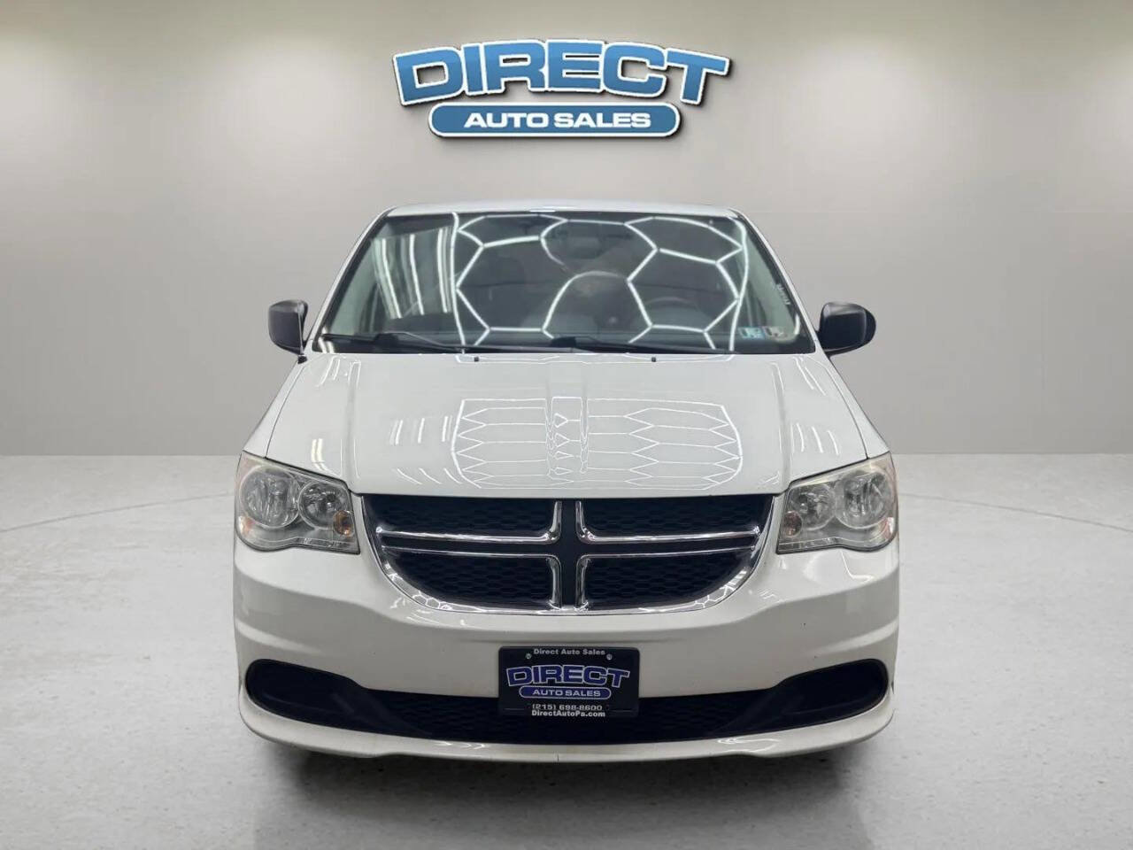 Used 2013 Dodge Grand Caravan SE image 2