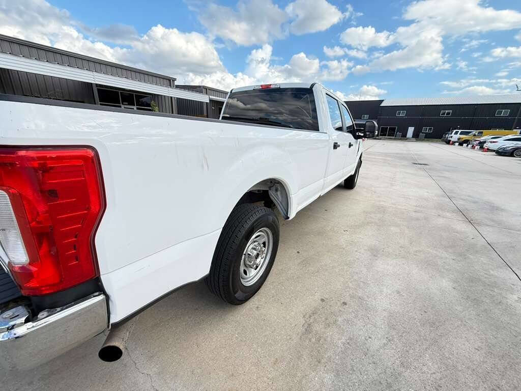 Used 2019 Ford F250 XL w/ Power Equipment Group image 9