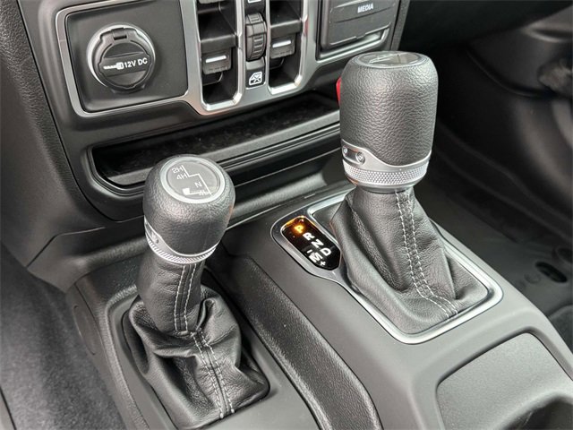 New 2025 Jeep Gladiator Sport image 7