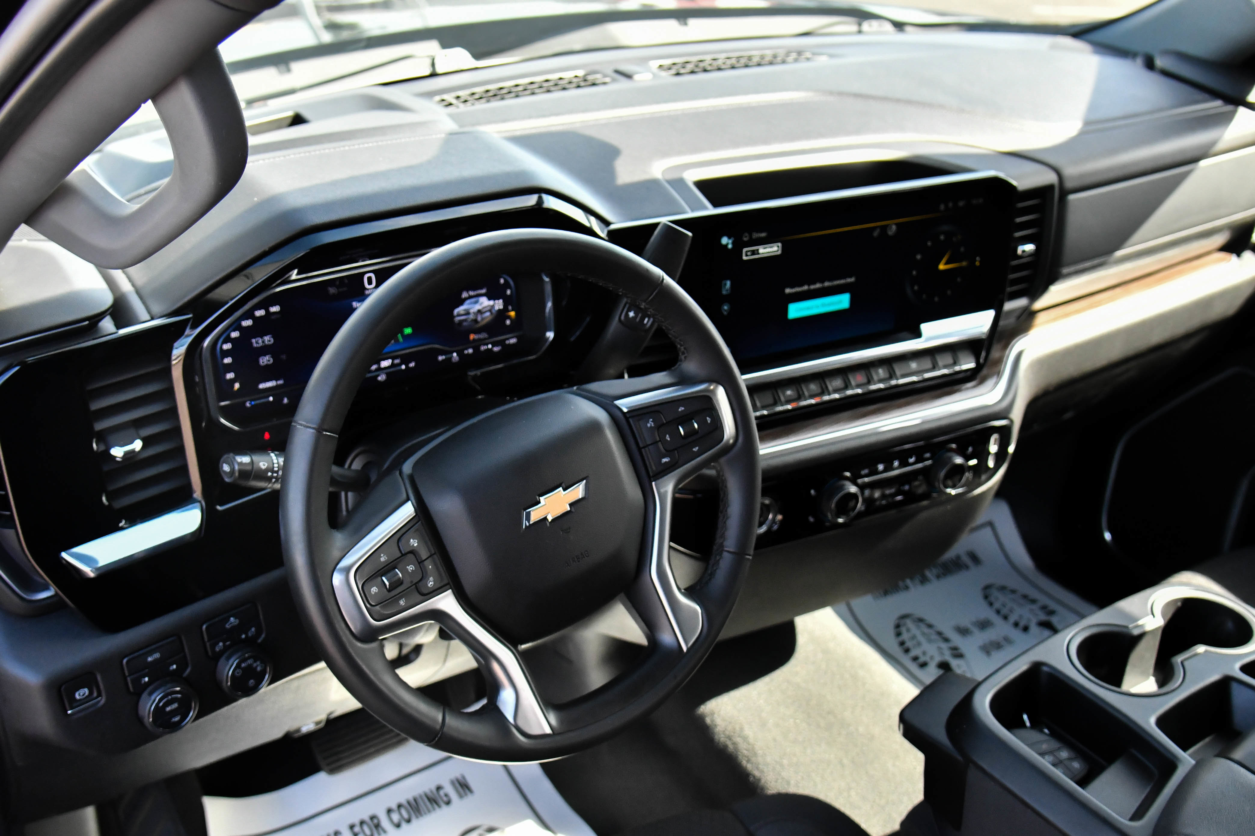 Used 2024 Chevrolet Silverado 1500 LT w/ Protection Package image 14