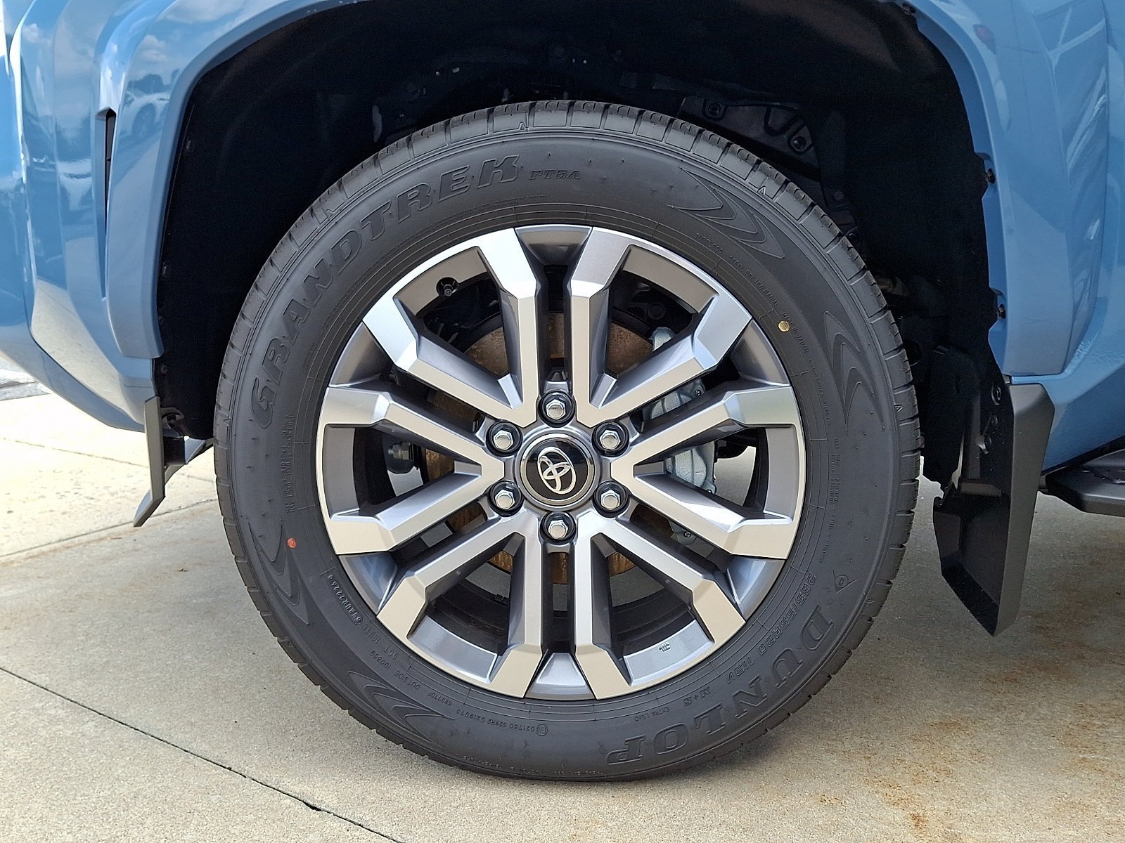 New 2026 Toyota 4Runner Limited AWD/4WD image 4