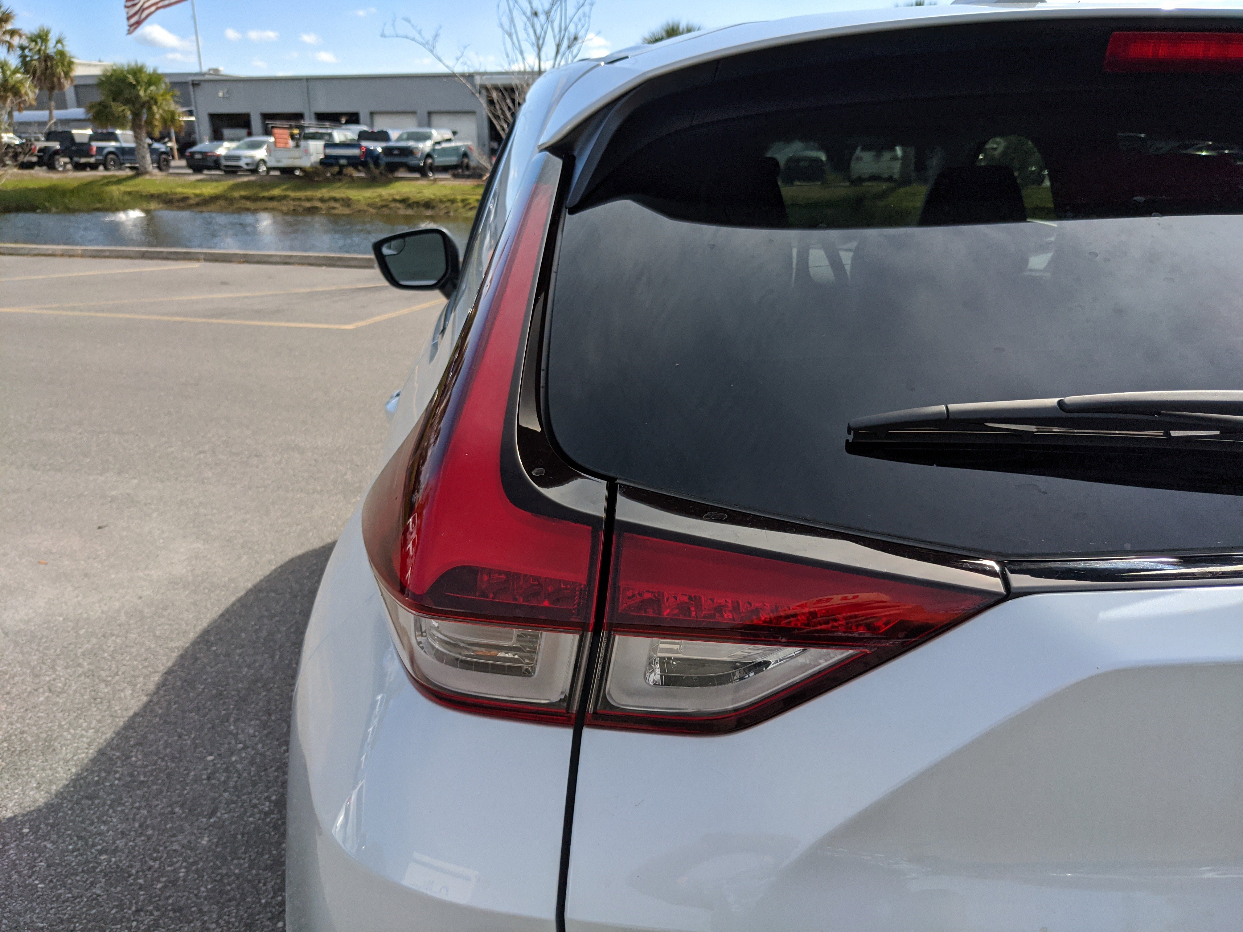 Used 2025 Mitsubishi Eclipse Cross ES image 12