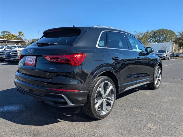 Used 2020 Audi Q3 2.0T Prestige w/ Prestige Package image 5