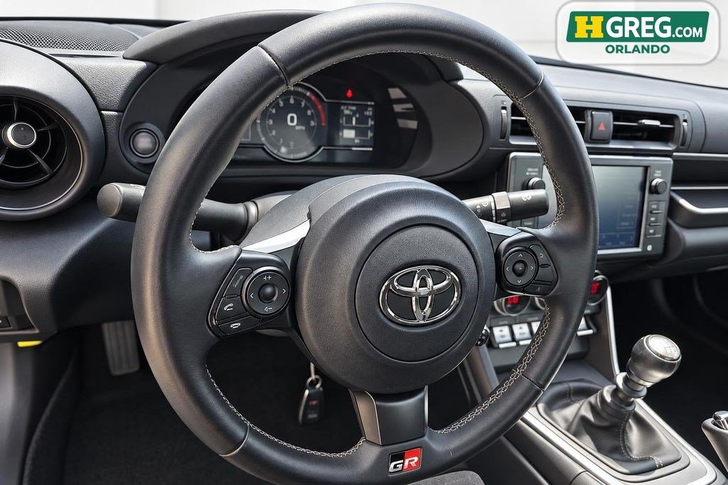Used 2023 Toyota GR86 RWD image 13