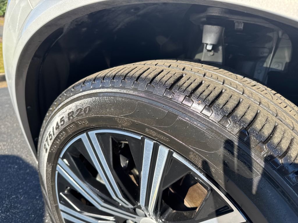 Used 2024 Volvo XC90 B5 Core w/ Protection Package Premier image 32