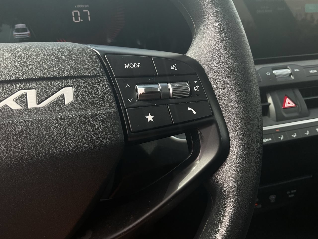 Used 2025 Kia K4 FWD image 24