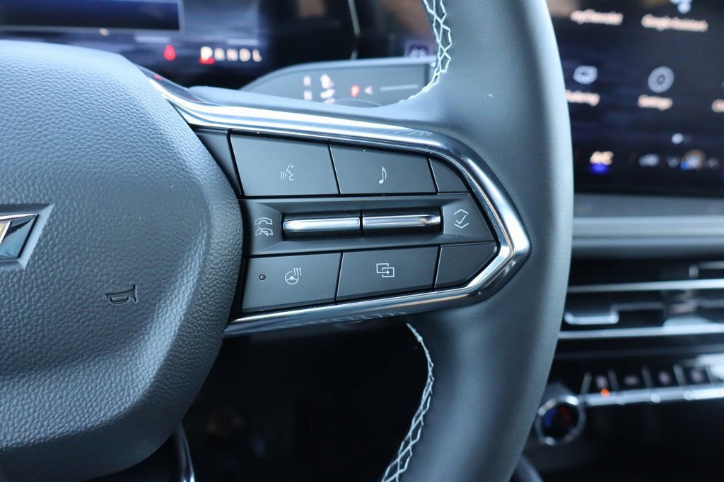 New 2026 Chevrolet Traverse LT w/ Driver Confidence Package image 8