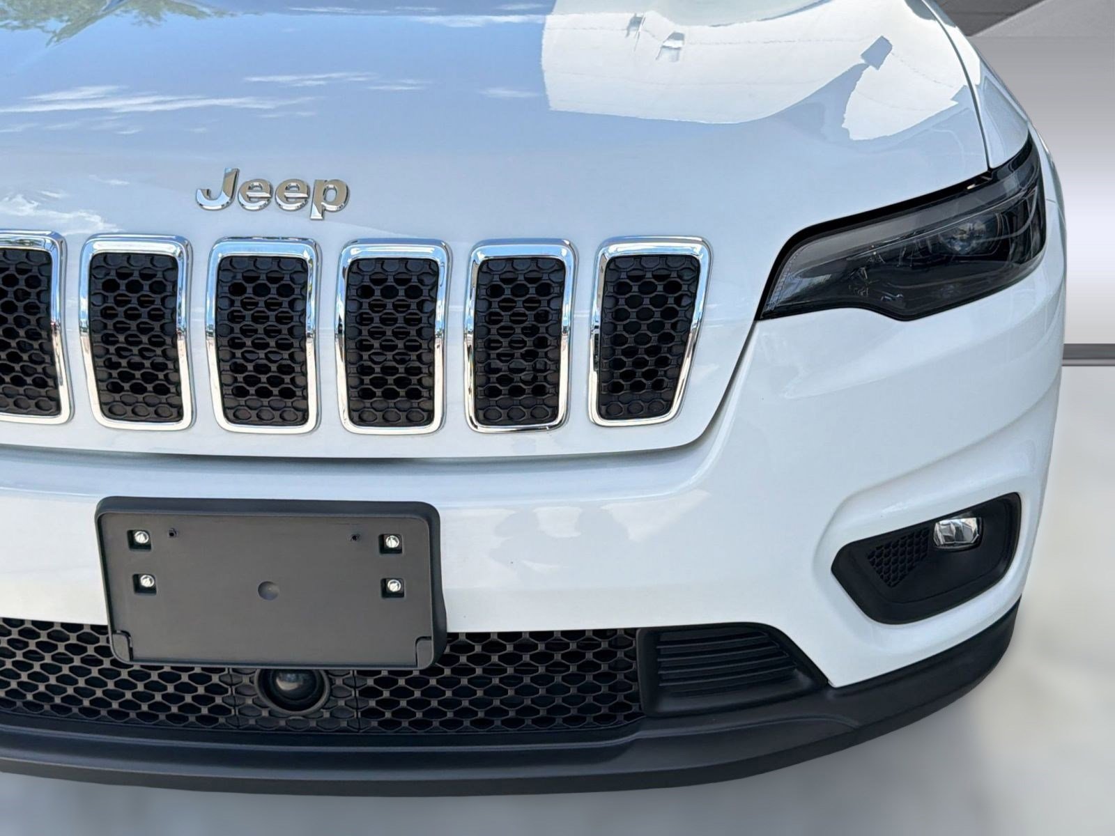 Used 2022 Jeep Cherokee Latitude Lux w/ Sun & Sound Group AWD/4WD image 18