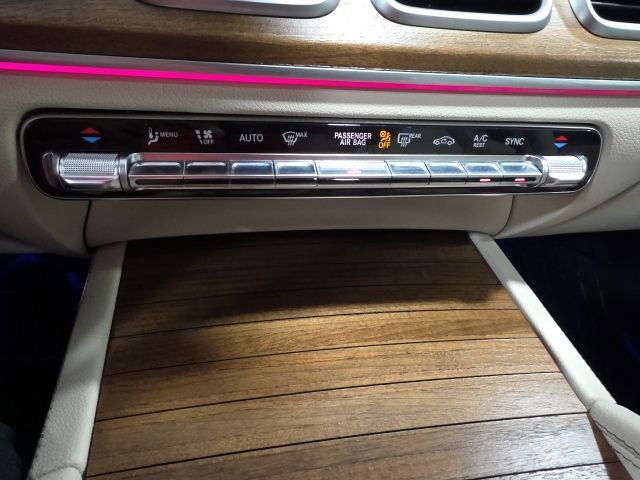 Used 2023 Mercedes-Benz GLE 350 4MATIC w/ Premium Package image 31