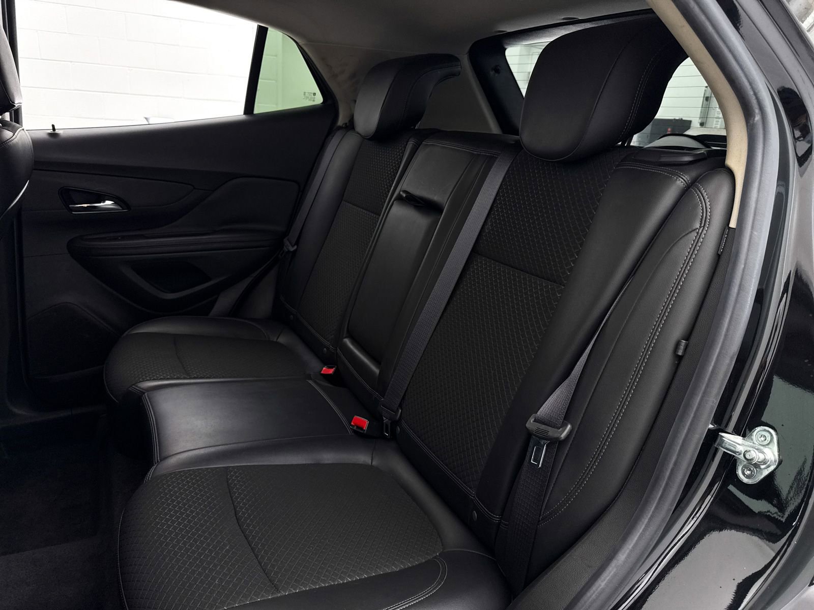 Used 2018 Buick Encore Preferred image 27