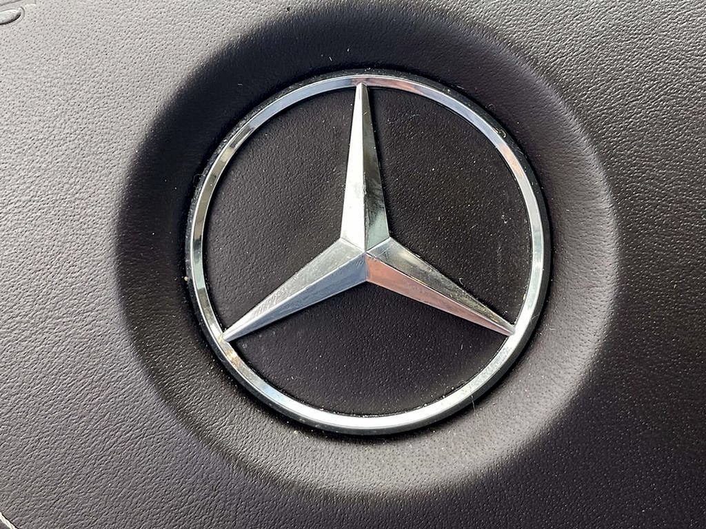 Used 2014 Mercedes-Benz SL 550 image 33