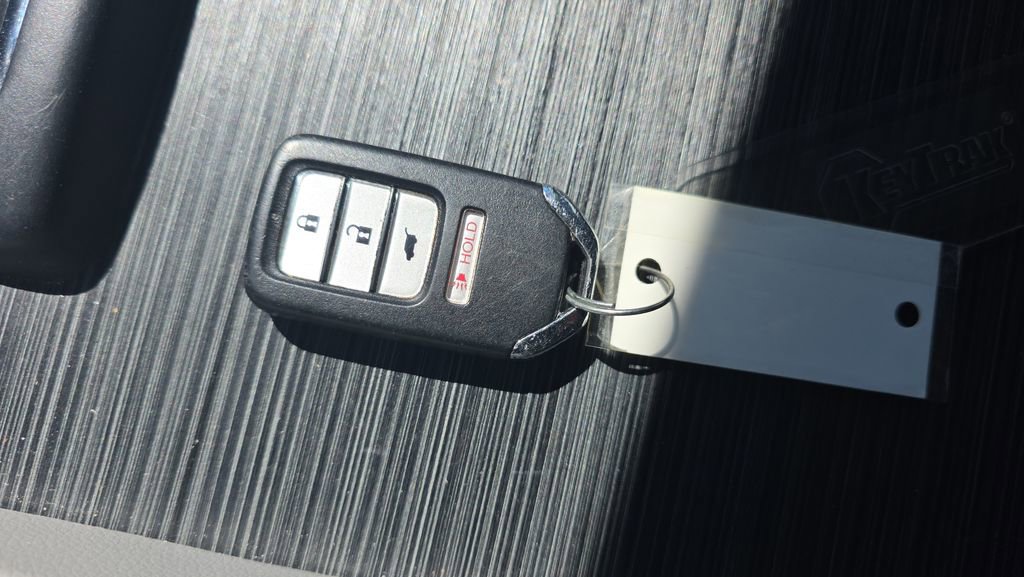 Used 2019 Honda Pilot LX image 28