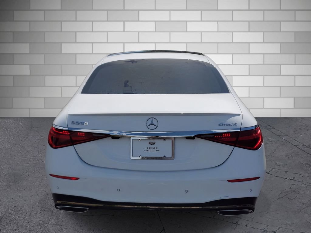 Used 2025 Mercedes-Benz S 580 4MATIC Sedan image 4
